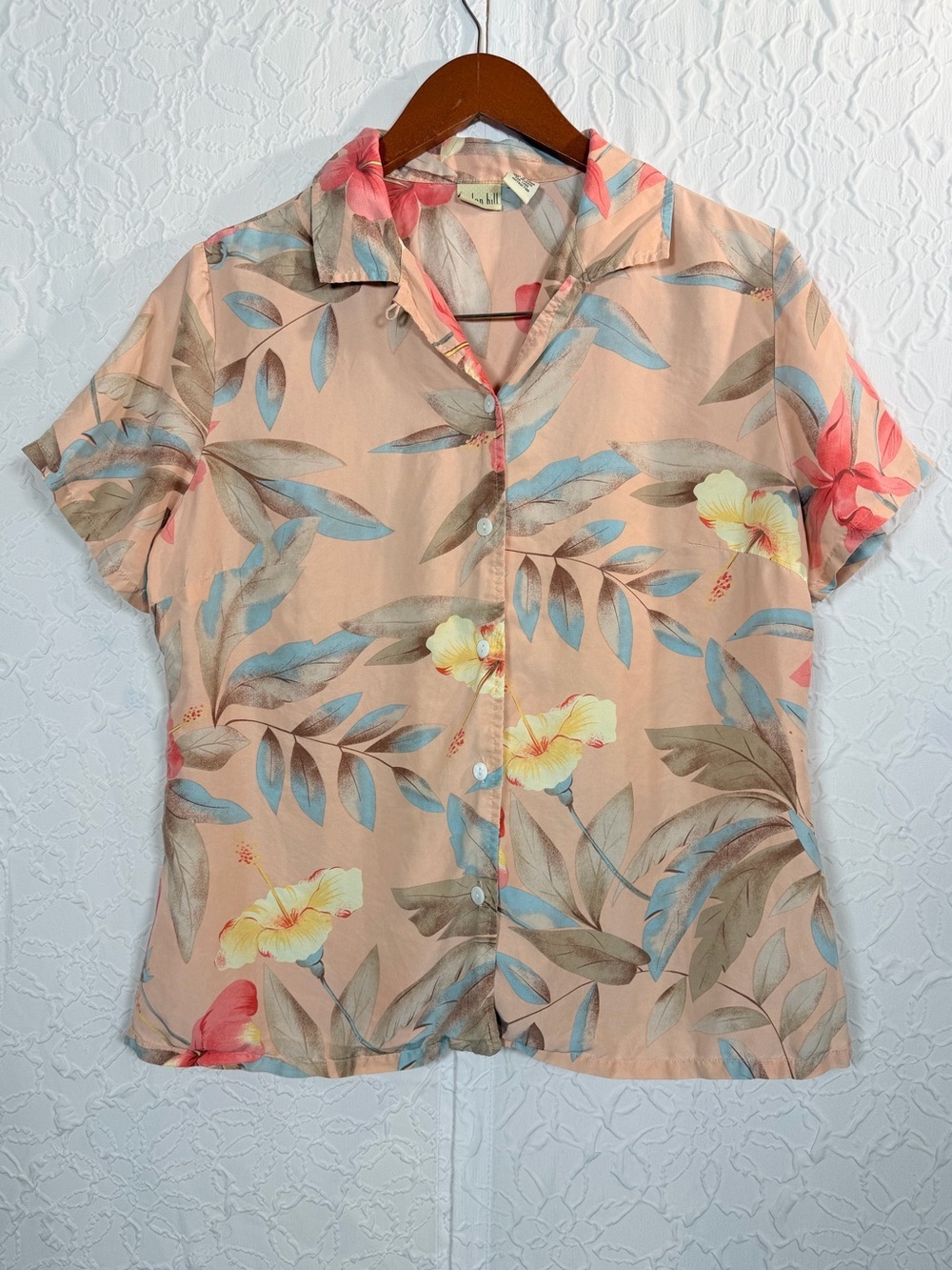 Linden Hill 100% Silk Pink Floral Tropical Button Up Top Sz M
